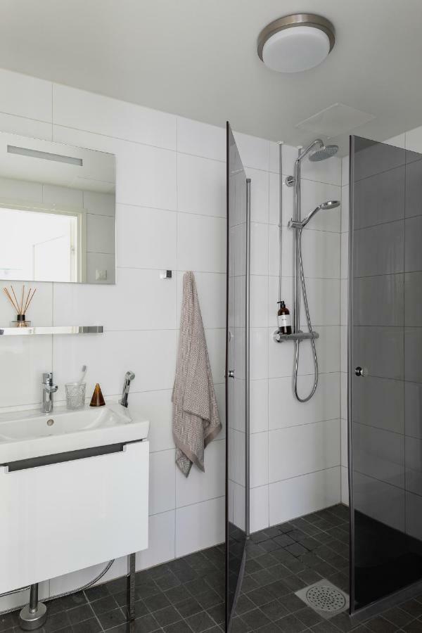 2ndhomes Two Storey With Sauna Apartment